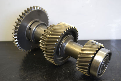 Commander 900 Ace vaihdelaatikon akseli, 504154127