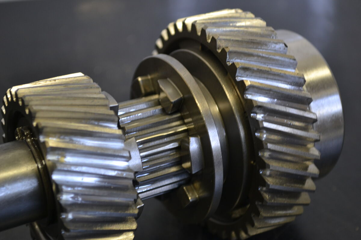 Commander 900 Ace vaihdelaatikon akseli, 504154126