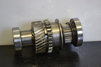 Commander 900 Ace vaihdelaatikon akseli, 504154341