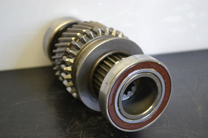 Commander 900 Ace vaihdelaatikon akseli, 504154341