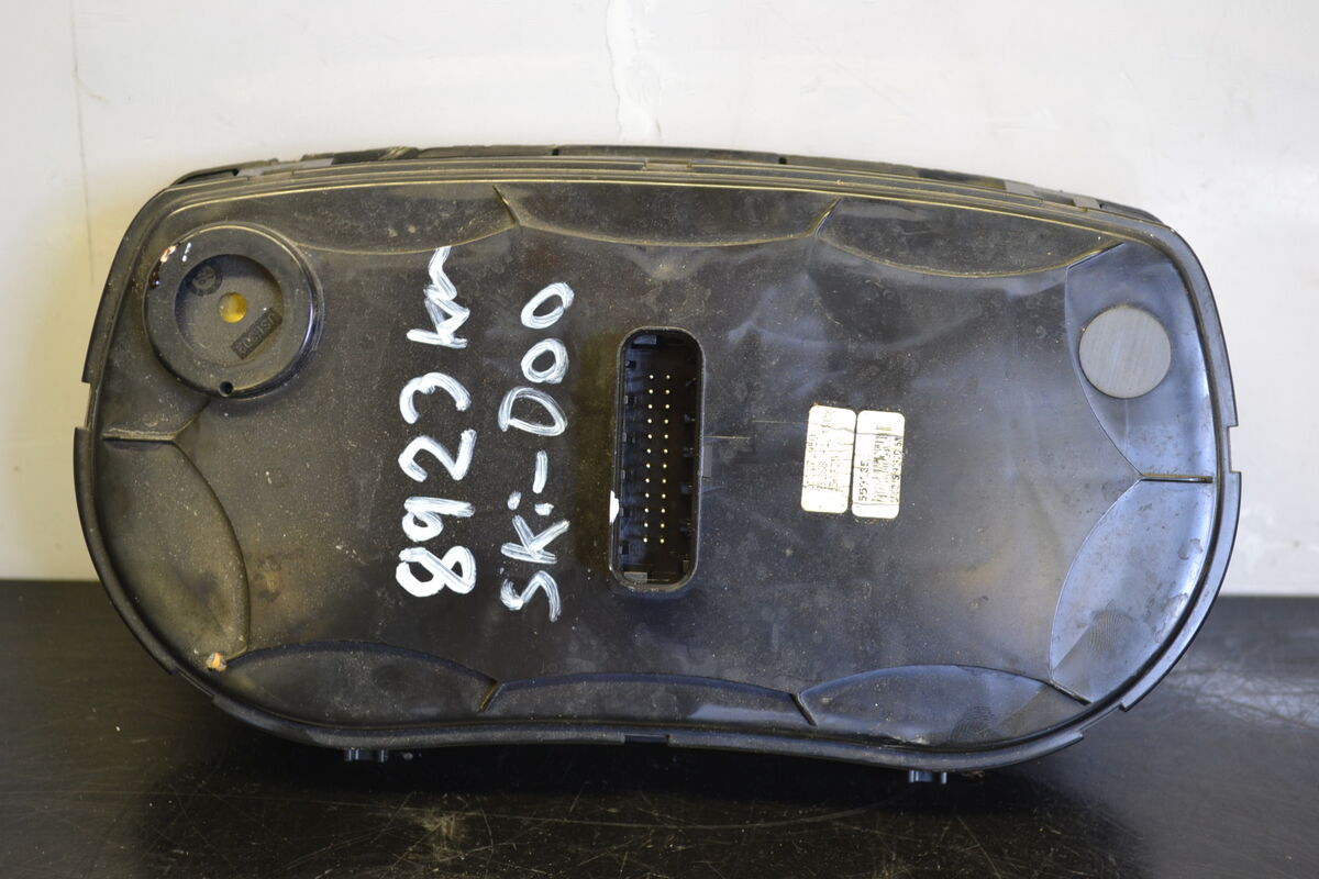 Mittaristo Mxz Xrs 2011, 8923 km, 515177910