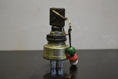 Virtalukko ja avaimet Polaris, 2205055