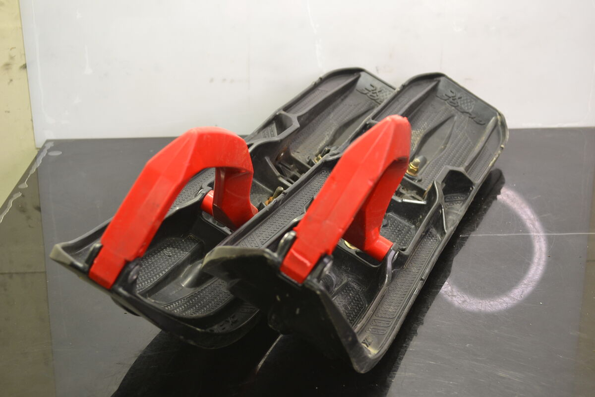 Blade Xc sukset Musta/Punainen