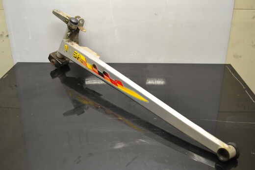 Vasen pitkittäistukivarsi Mxz 600 02