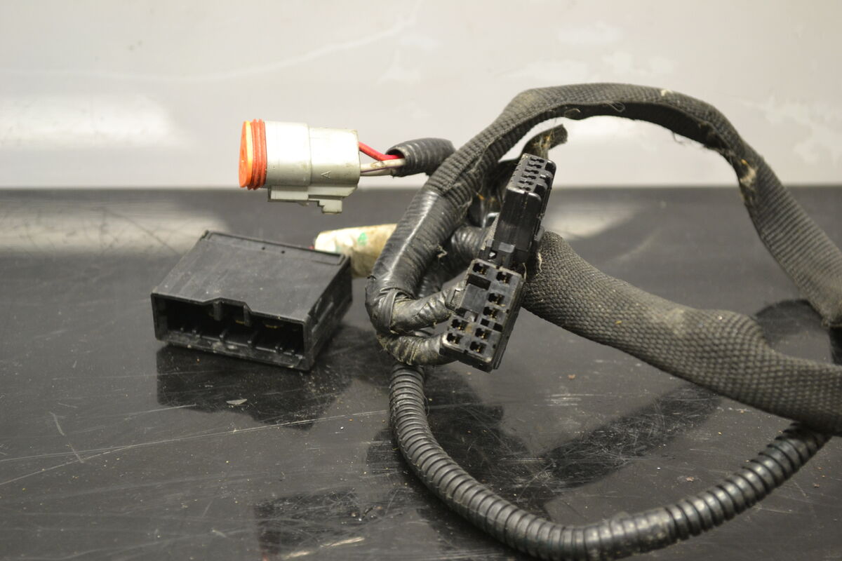 Ohjaustangon johtosarja 515176984