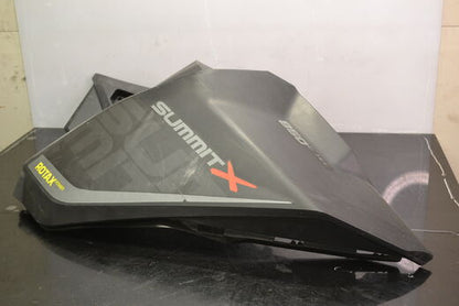 Sivuposki Ski-Doo Summit Gen4 oikea