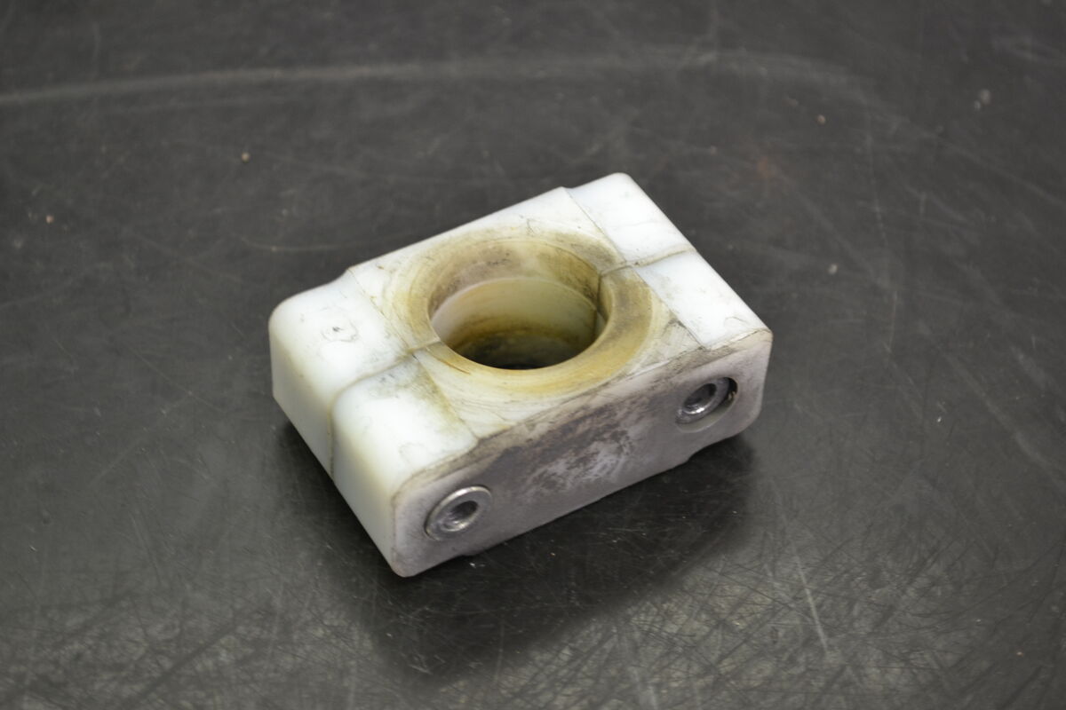 Ohjausakseli tukiholkki, 506152549 RS