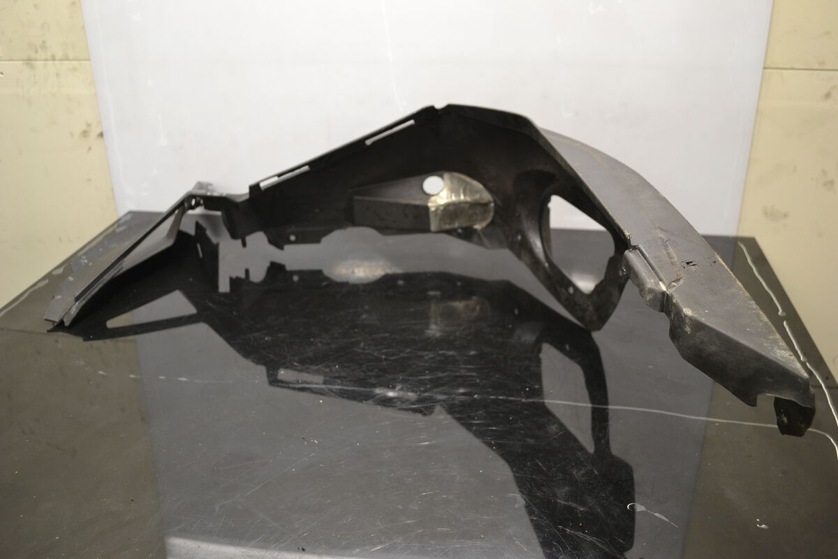 Pohjamuovi oikea 502006831