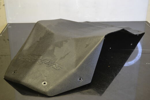 Pohjapanssari Ski-Doo  2008-2013 Musta