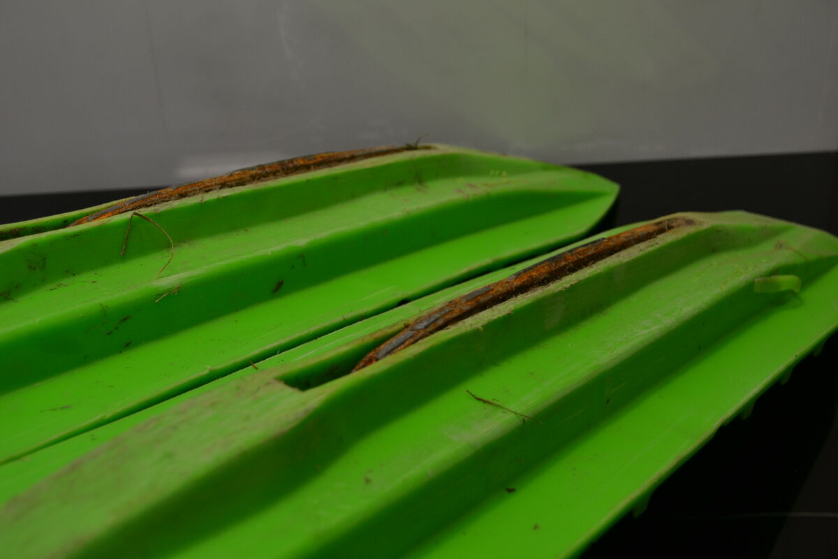 Blade DS skis, green.