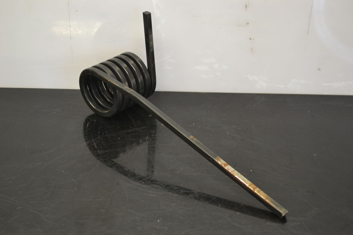 Takapukin jousi vasen XRS, 503191188