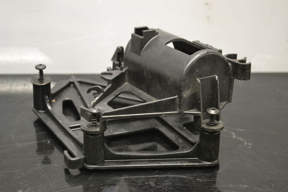 ECU ja Kondensaattori teline,  512060858, 515176607