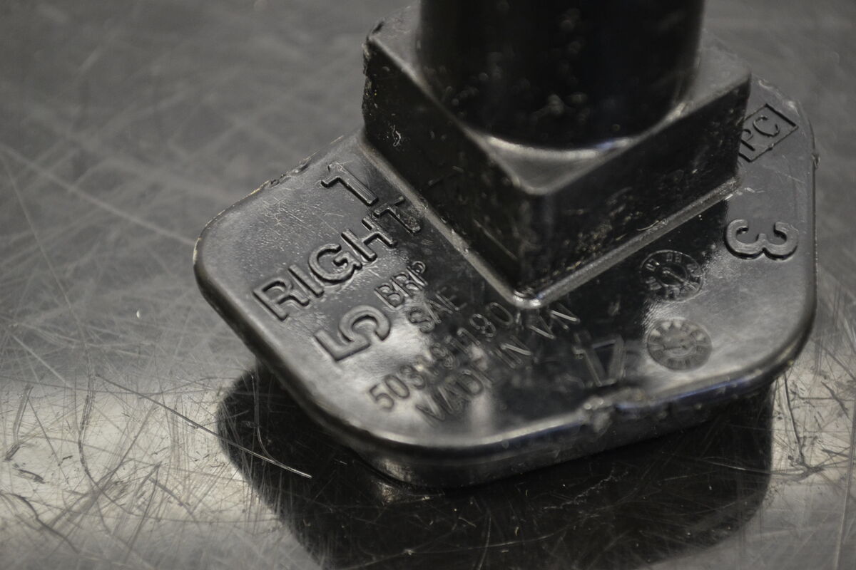 Esijännityksen säädin oikea , 503191190