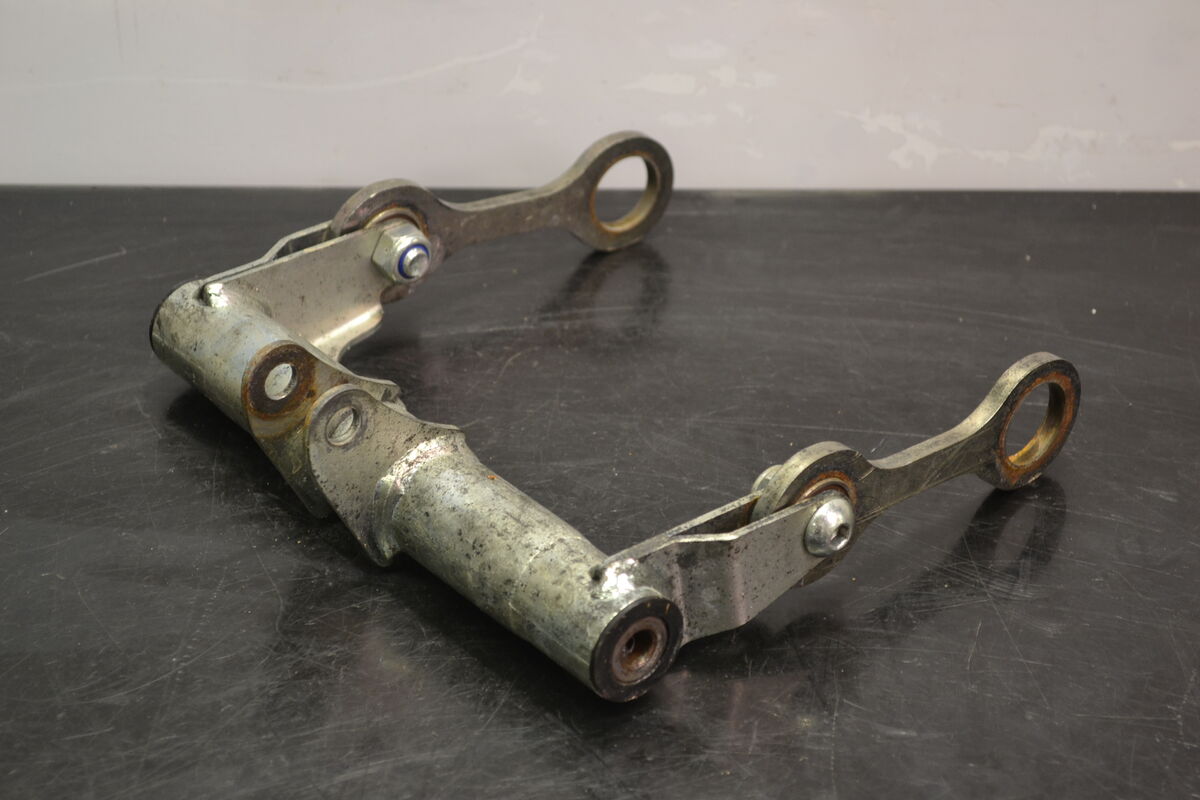 Etupukin linkku PPS, 605355772