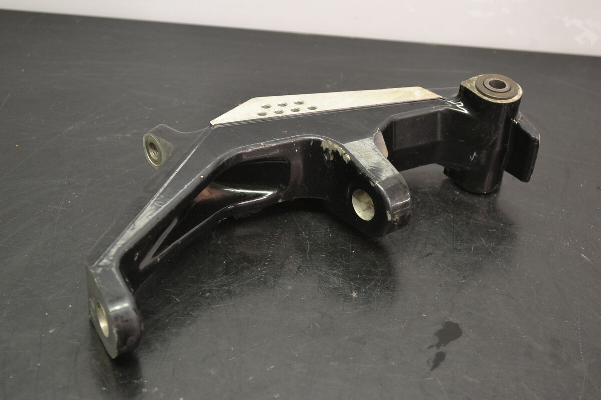 Lynx Ras2 left shoulder pin, 505073475