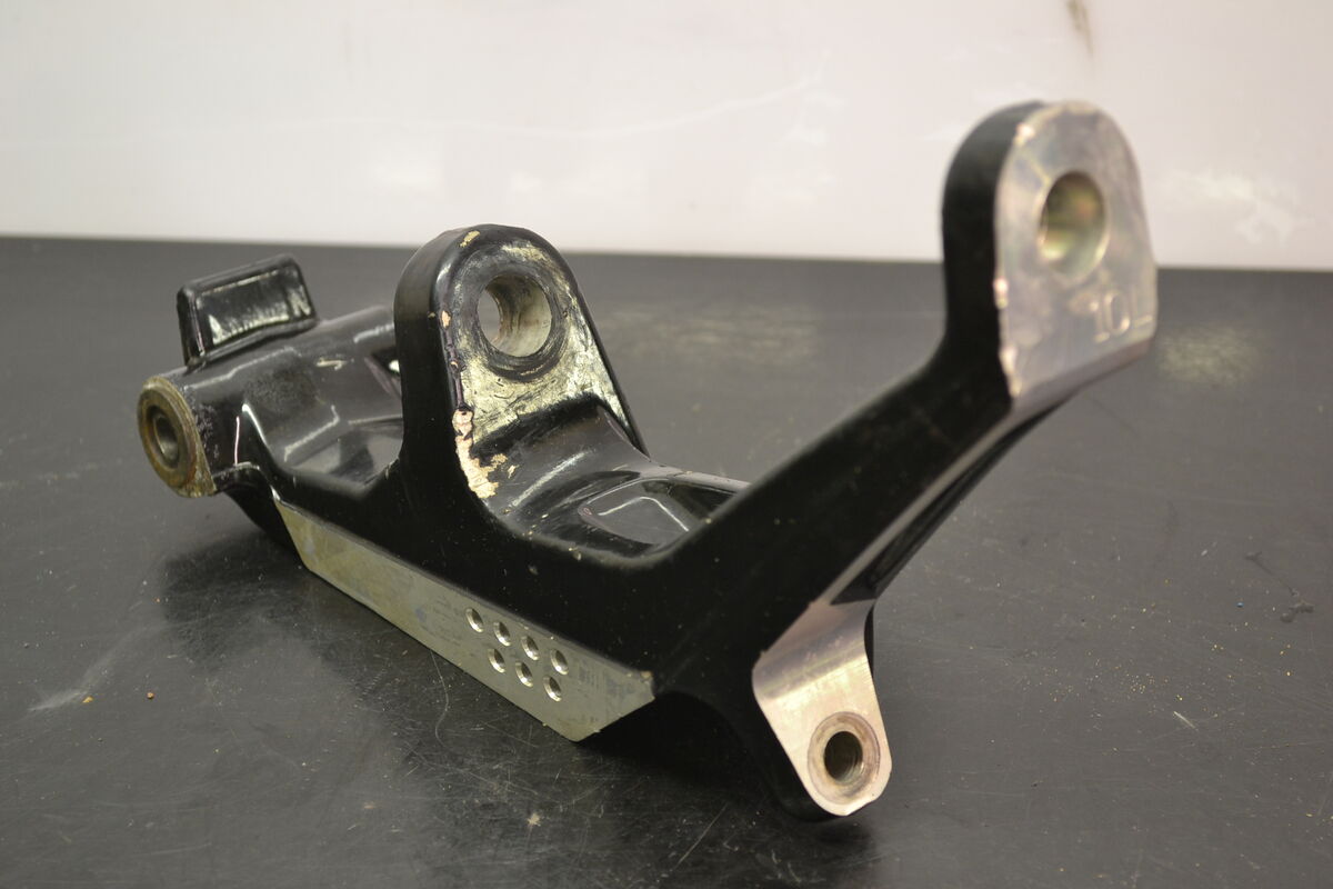 Lynx Ras2 left shoulder pin, 505073475