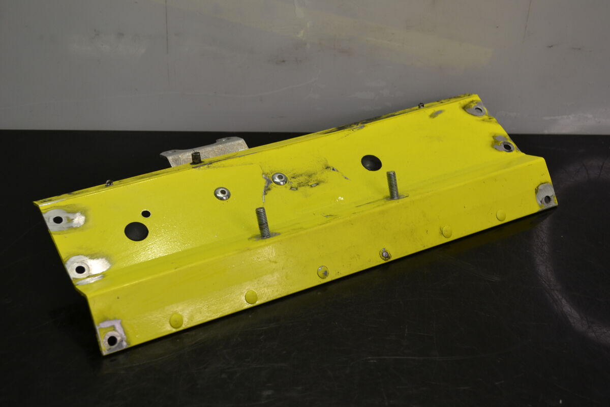 Front member Keltainen,  518326198