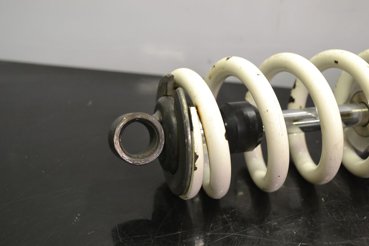 Takapukin iskunvaimennin PPS