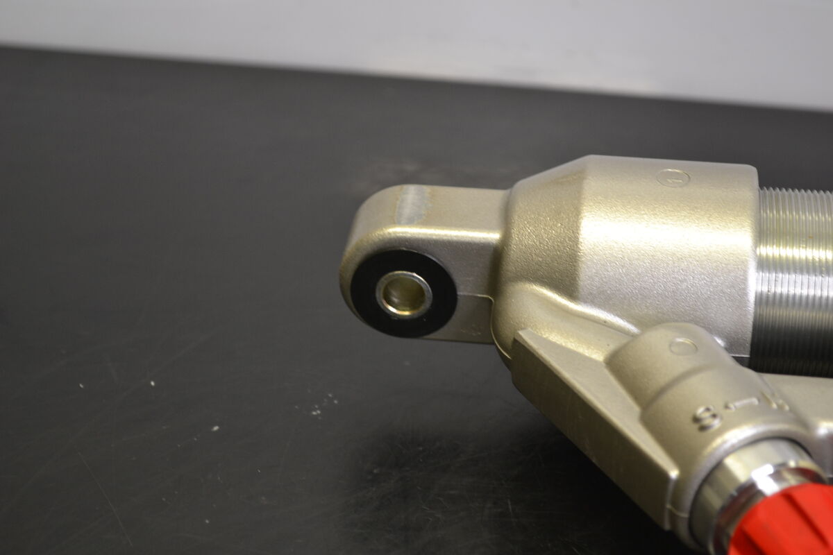 Etupukin iskunvaimennin KYB Freeride, 503194071