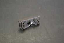 Polttoaineletkun lukituslevy, 513033903