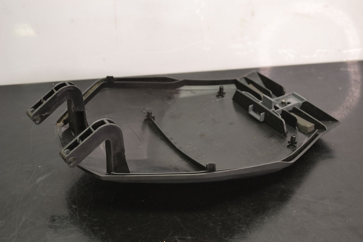 Hansikaslokeron kansi Ski-Doo Gen5,  517308579