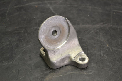 Moottorin kannake 600 RS, 512061159