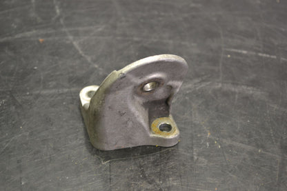 Moottorin kannake 600 RS, 512061159