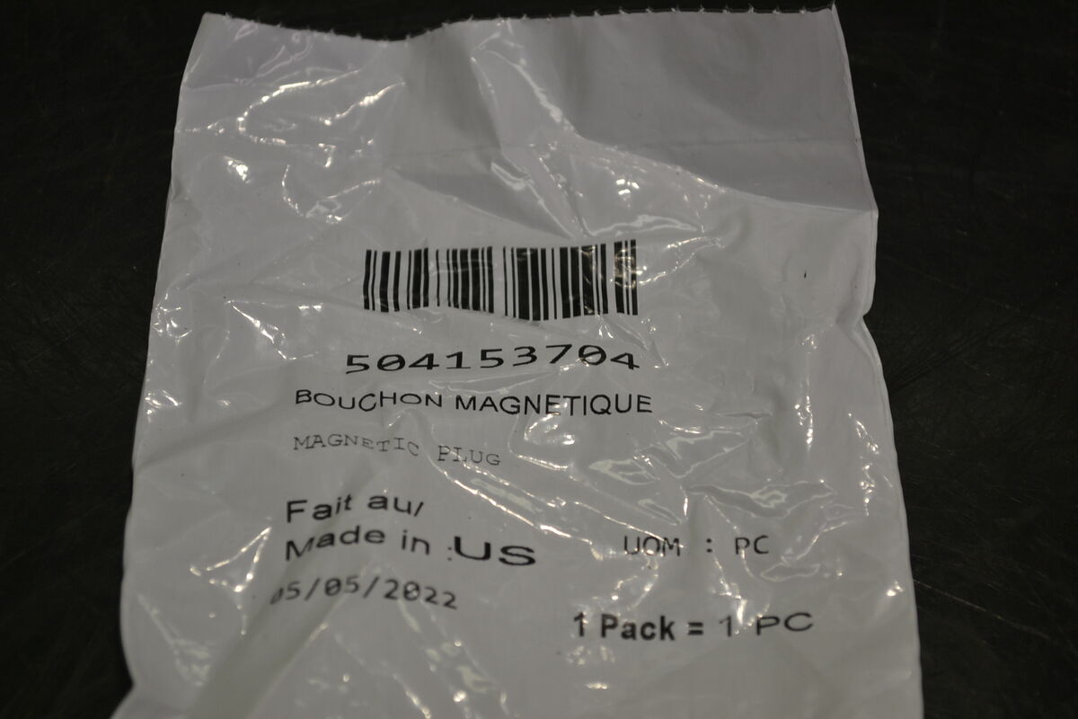 Oil plug Lynx and Ski-Doo, 504153704