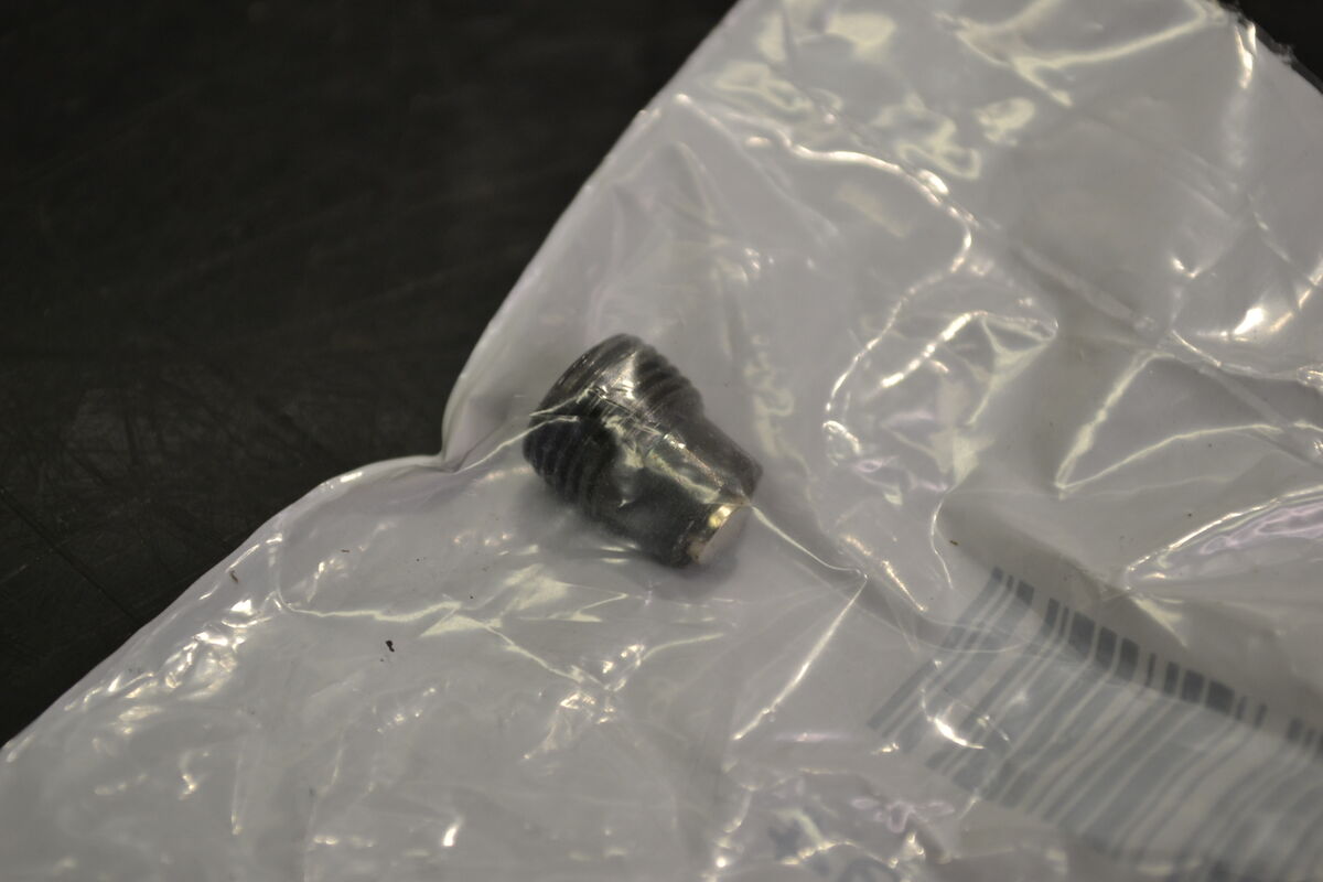Oil plug Lynx and Ski-Doo, 504153704