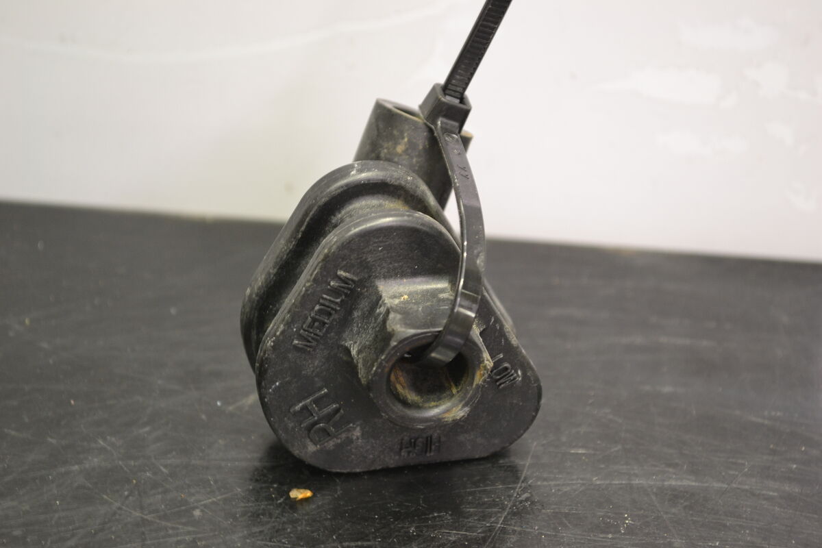 Polaris right-hand bow adjustment piece, 5434590