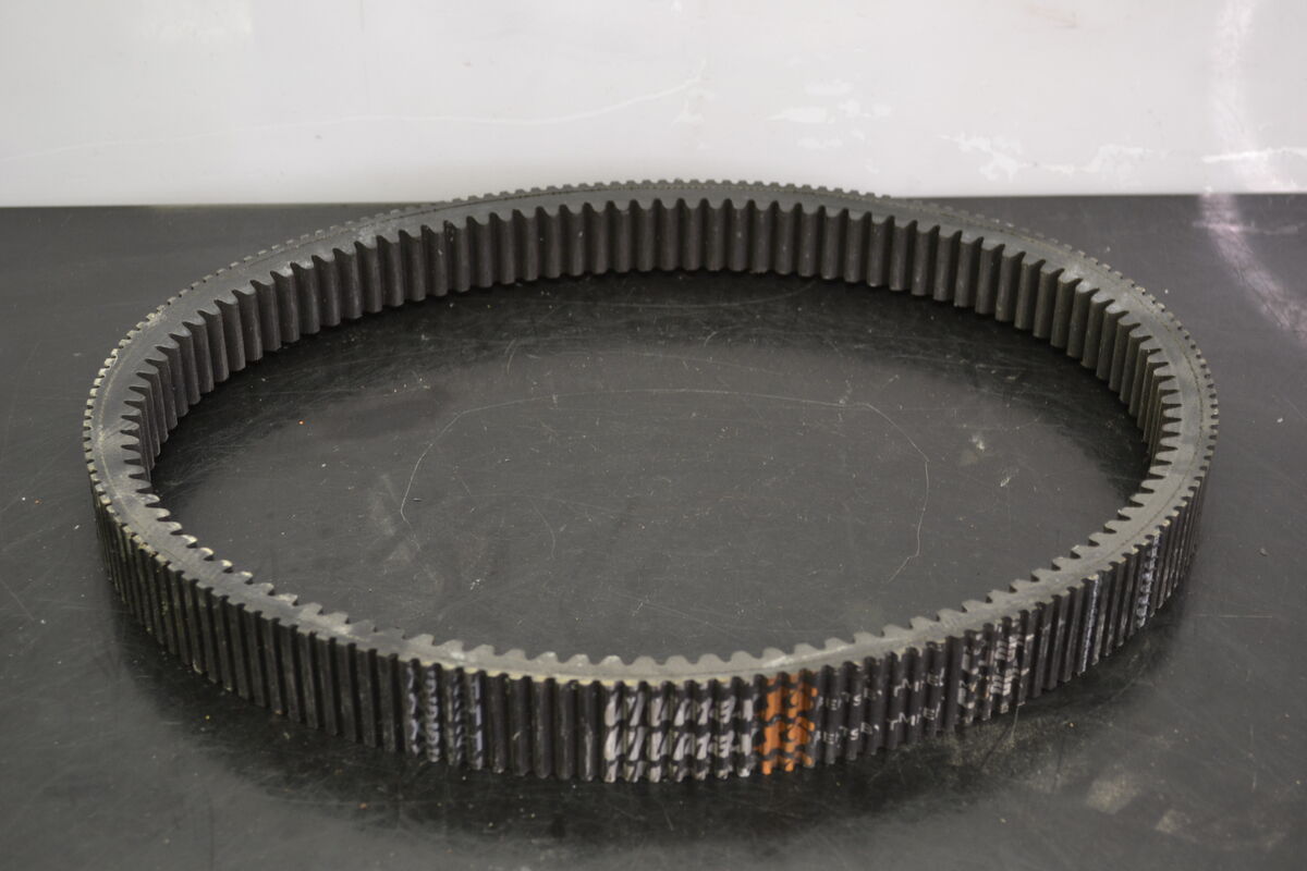 Ultimax XS821 Variaattorinhihna - Käytetty, Hyväkuntoinen