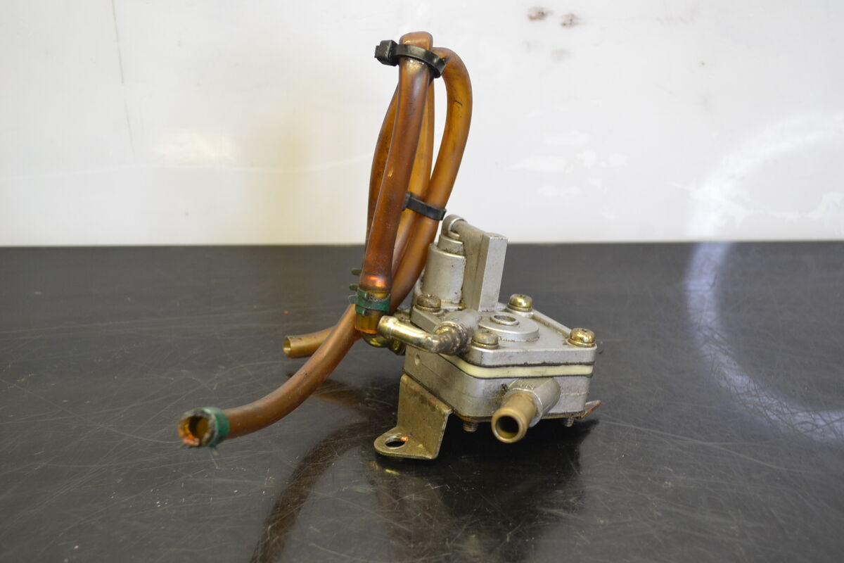 Polttoainepumppu Mxz 600, 403901800