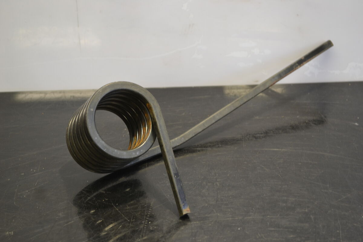 Takapukin jousi vasen XRS, 503191188