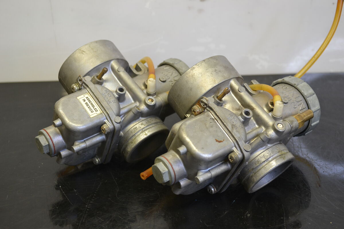 Mikuni Vm40 kaasuttimet, 403138200