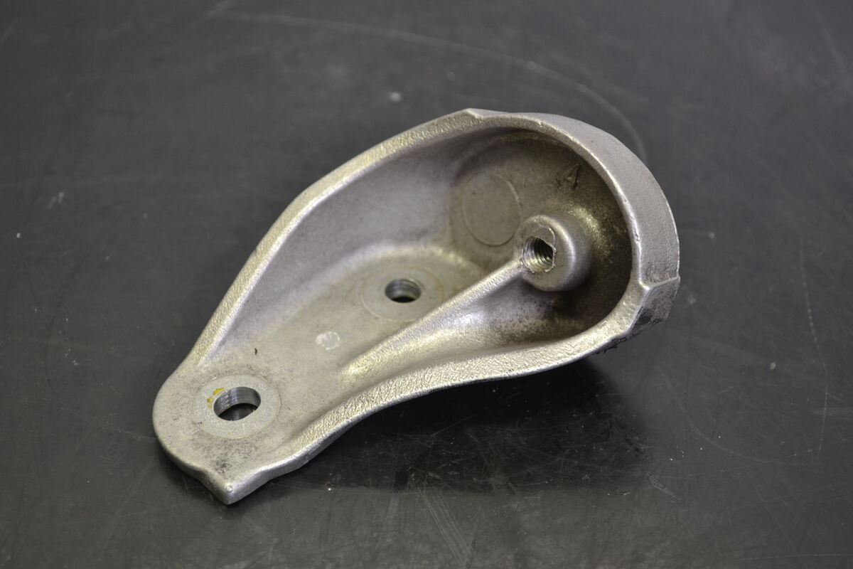 Moottorin kannake 850 Etec, 512061025