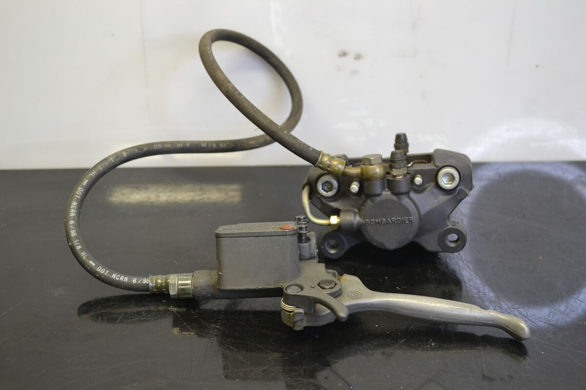 Täydellinen Jarru Ski-Doo 99-03, 415130002