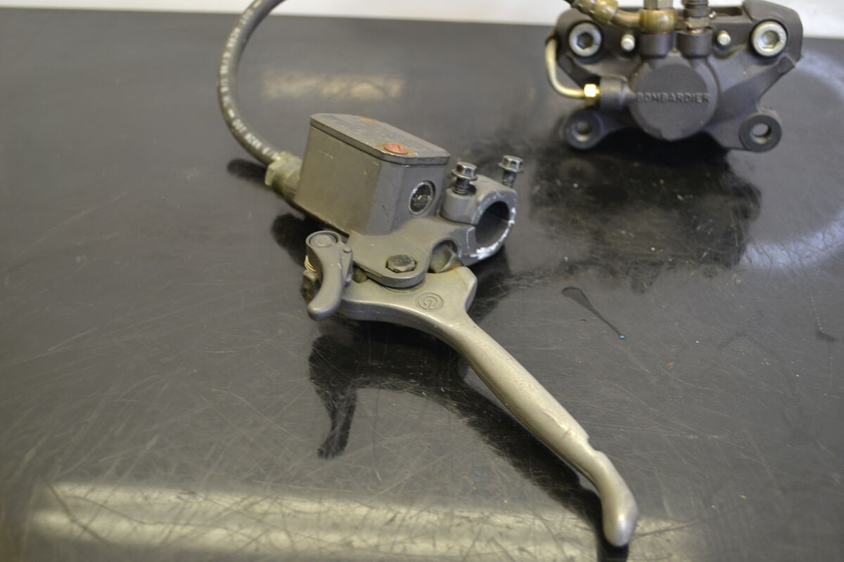 Täydellinen Jarru Ski-Doo 99-03, 415130002