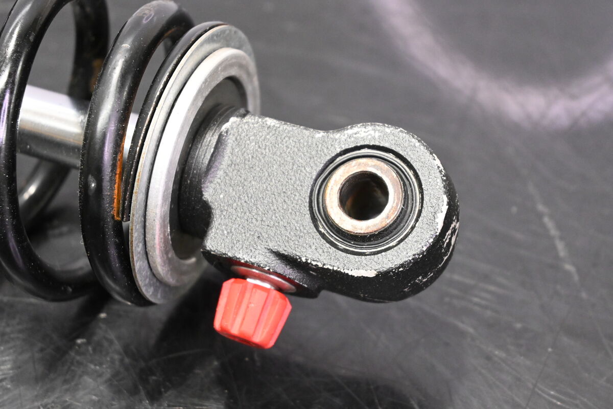 KYB Pro 40 Etuiskunvaimentimet Rave Re