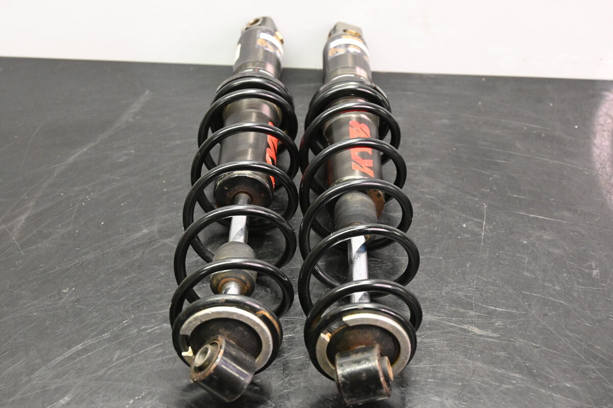 KYB Etuiskunvaimentimet, Summit X 2013