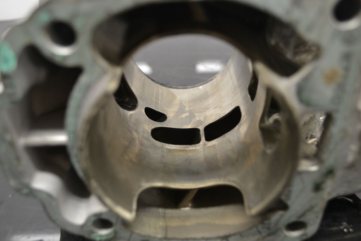 Sylinteri Rotax 700 420923692