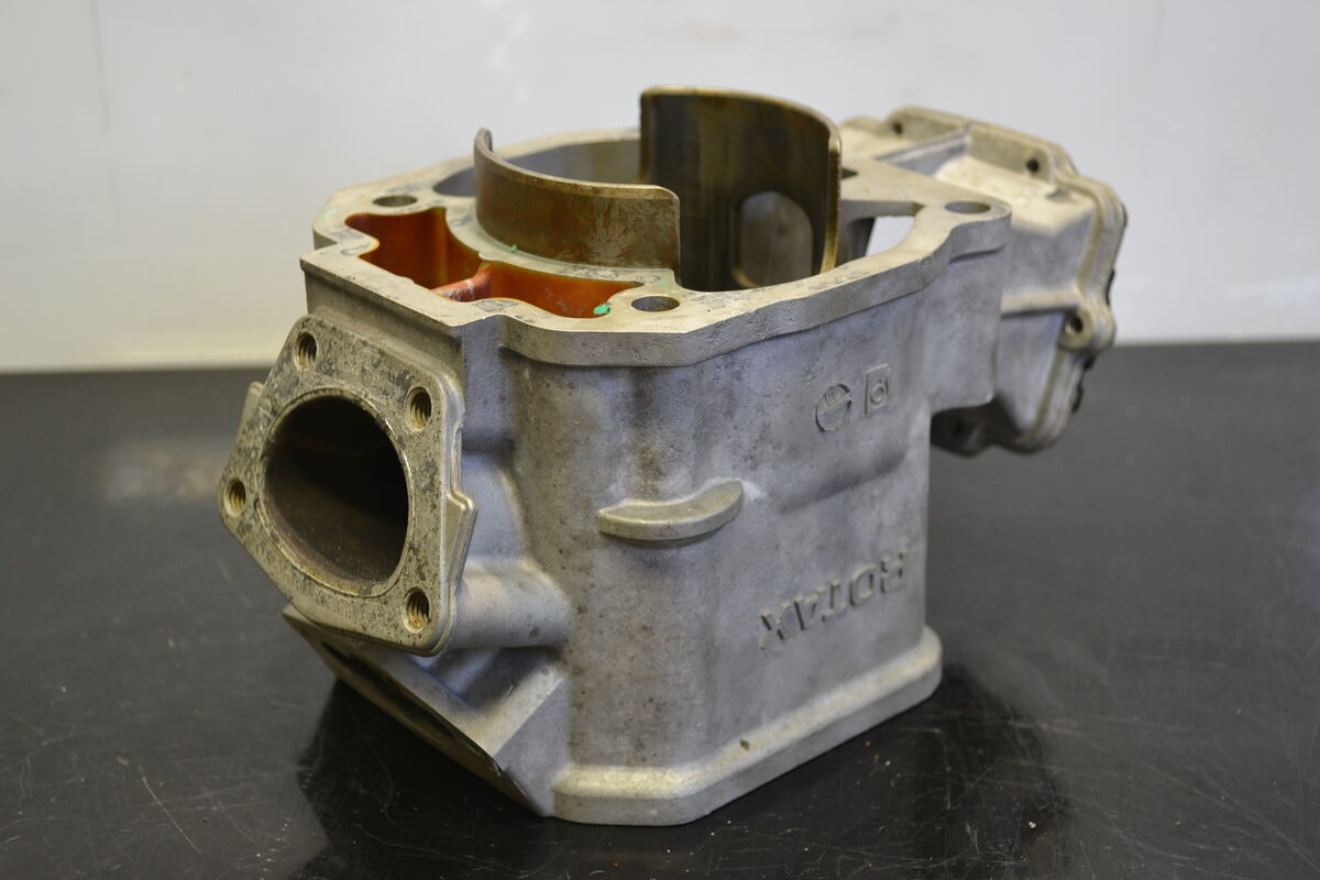 Sylinteri Rotax 600 ss 99-09, 420613628