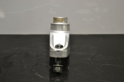 BRP telapyörän kiinnike