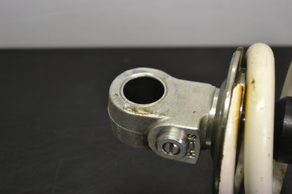 KYB stötdämpare med bakre stöd och extra behållare PPS