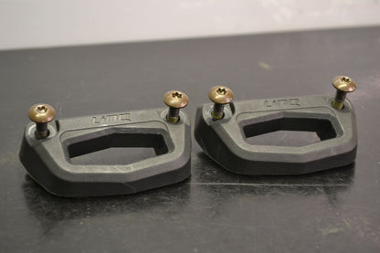 LINQ kiinnikesarja, 860201806