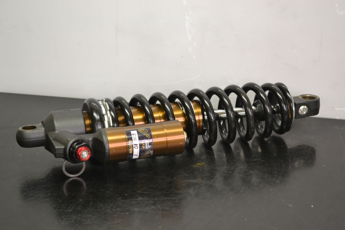 KYB Kashima Coat Takapukin iskunvaimennin, 503195086