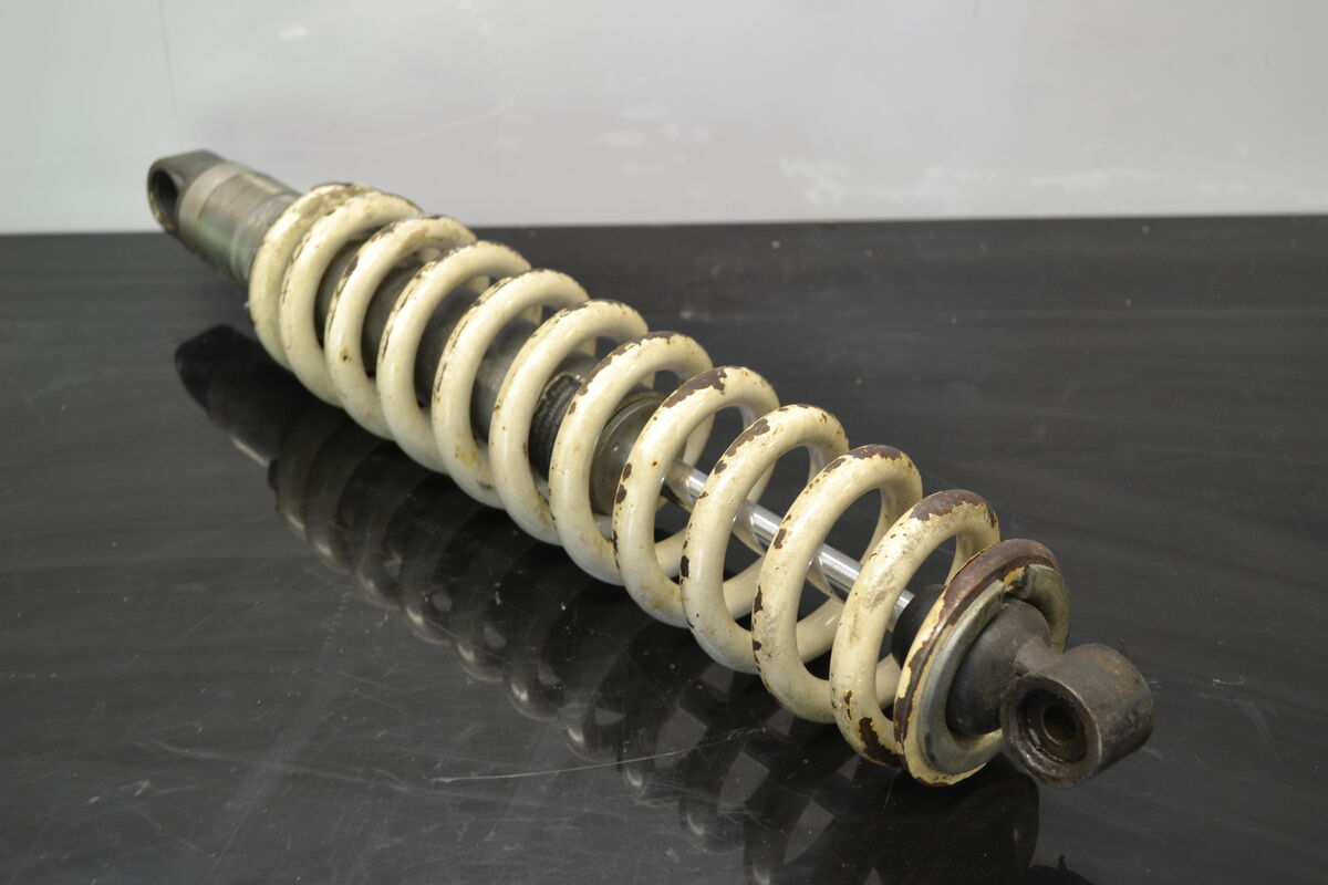 PPS takapukin iskunvaimennin