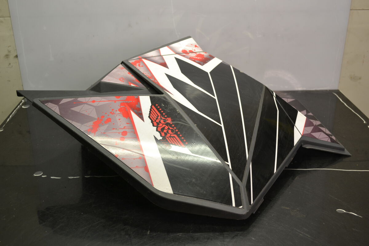 Sivuposki teippauksilla oikea Ski-Doo 08-2013