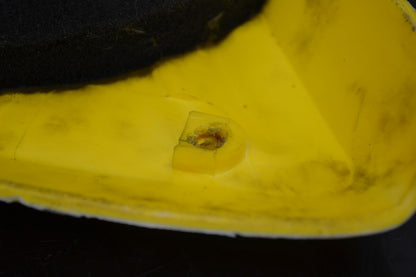 Kytkimen huoltoluukku (2 laatu)