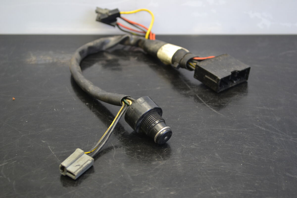 Dess pohja ja johtosarja, 515175145