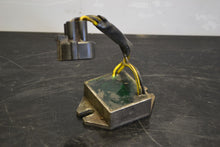 Jännitteensäädin Mxz 500, 600, 700, 800